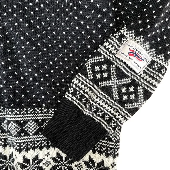 Dale of Norway Pure New Wool Nordic Sweater, Button Placket, Size Small - Picture 7 of 9